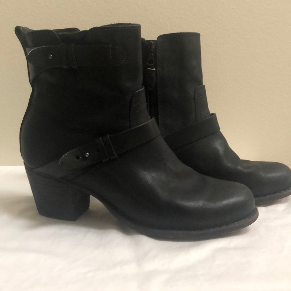 Rag and Bone black leather heeled booties